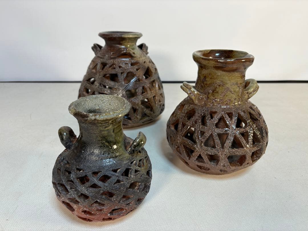 透かし彫り模様　壺型 一輪挿し　3点セット