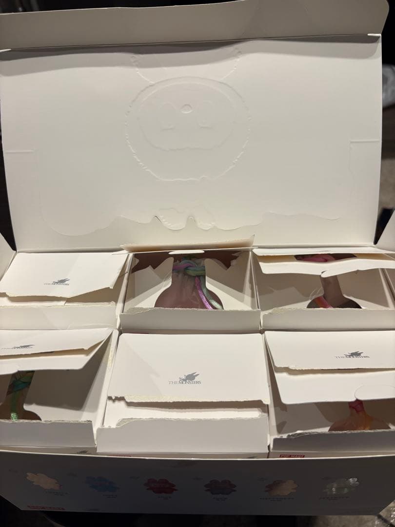 ポップマート ラブブ エナジー　アソートボックス