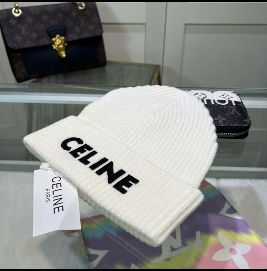 ニット帽　white セリーヌ