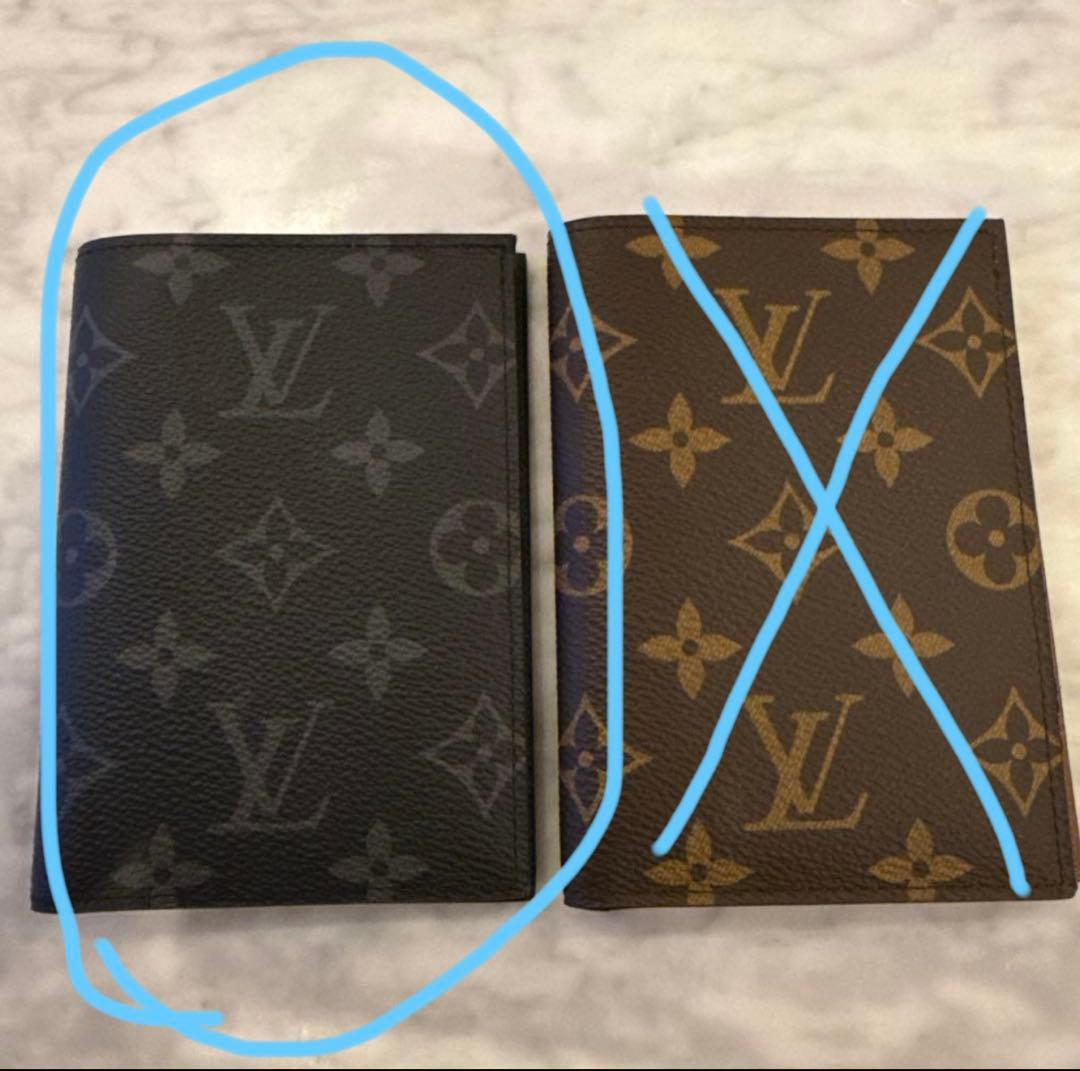LOUIS VUITTON　パスポートケース ブラック