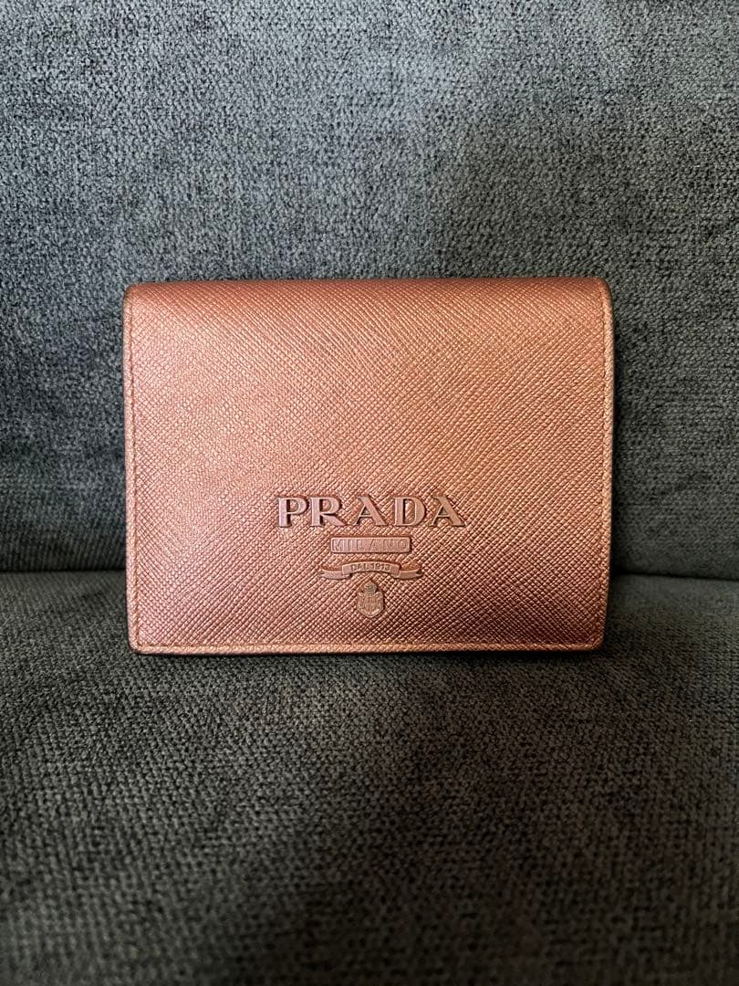 PRADA プラダ 財布