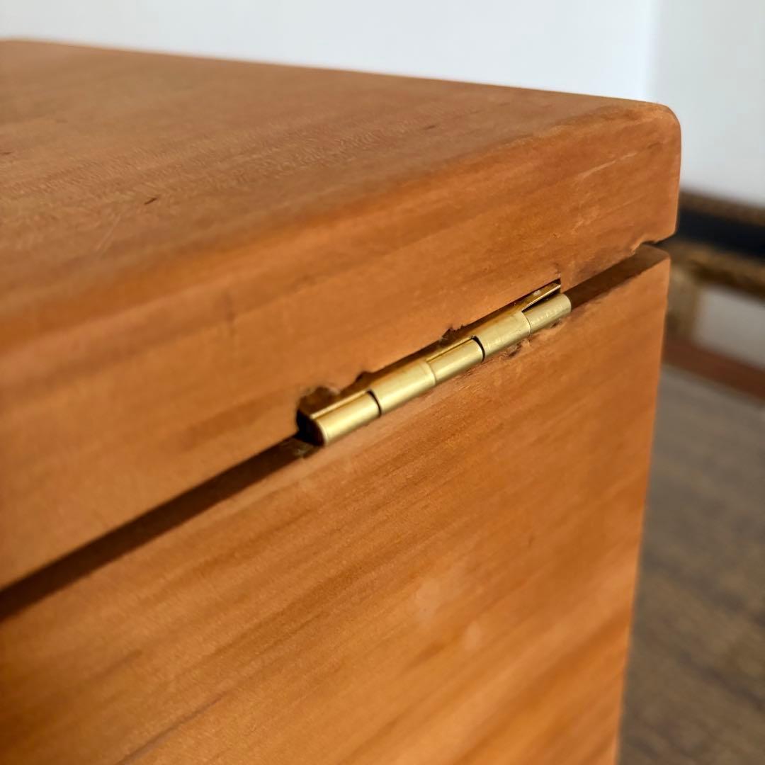 無垢材 × 真鍮 取っ手 ／丁寧な暮らしのための 木製 収納 チェスト