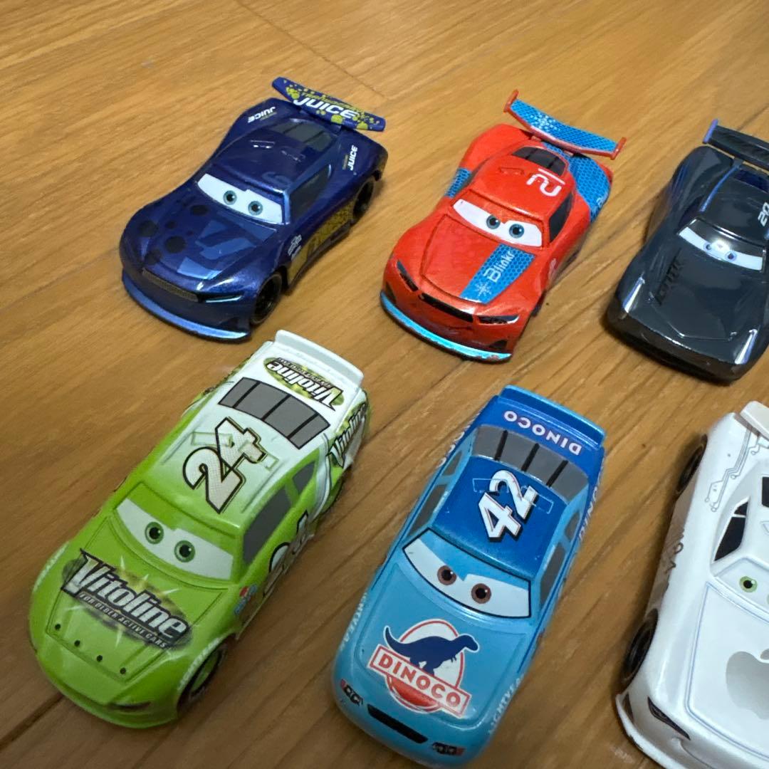 美品‼️早い者勝ち‼️トミカ　カーズ　ミニカー‼️次世代レーサーメイン11台セット‼️