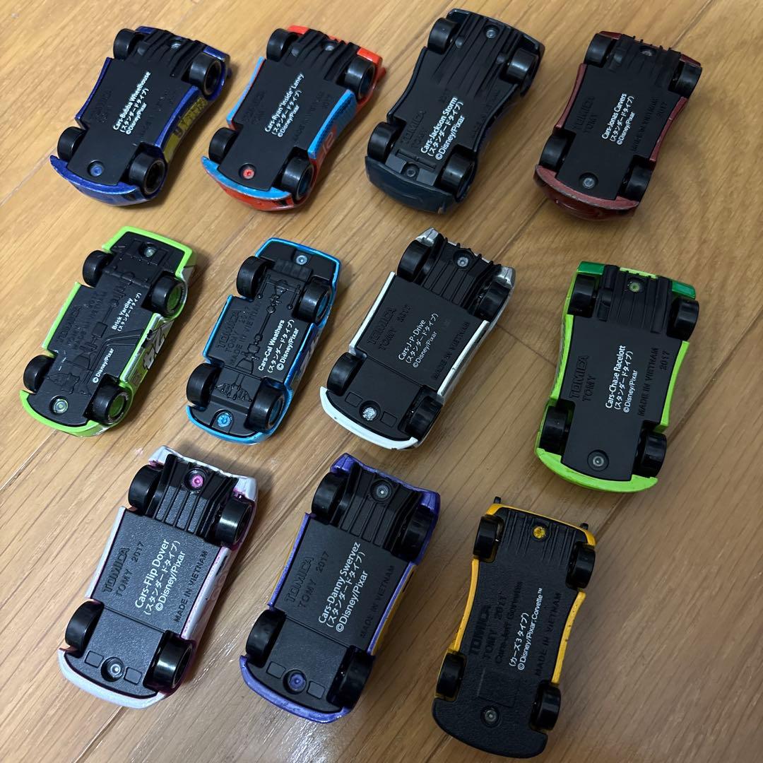 美品‼️早い者勝ち‼️トミカ　カーズ　ミニカー‼️次世代レーサーメイン11台セット‼️
