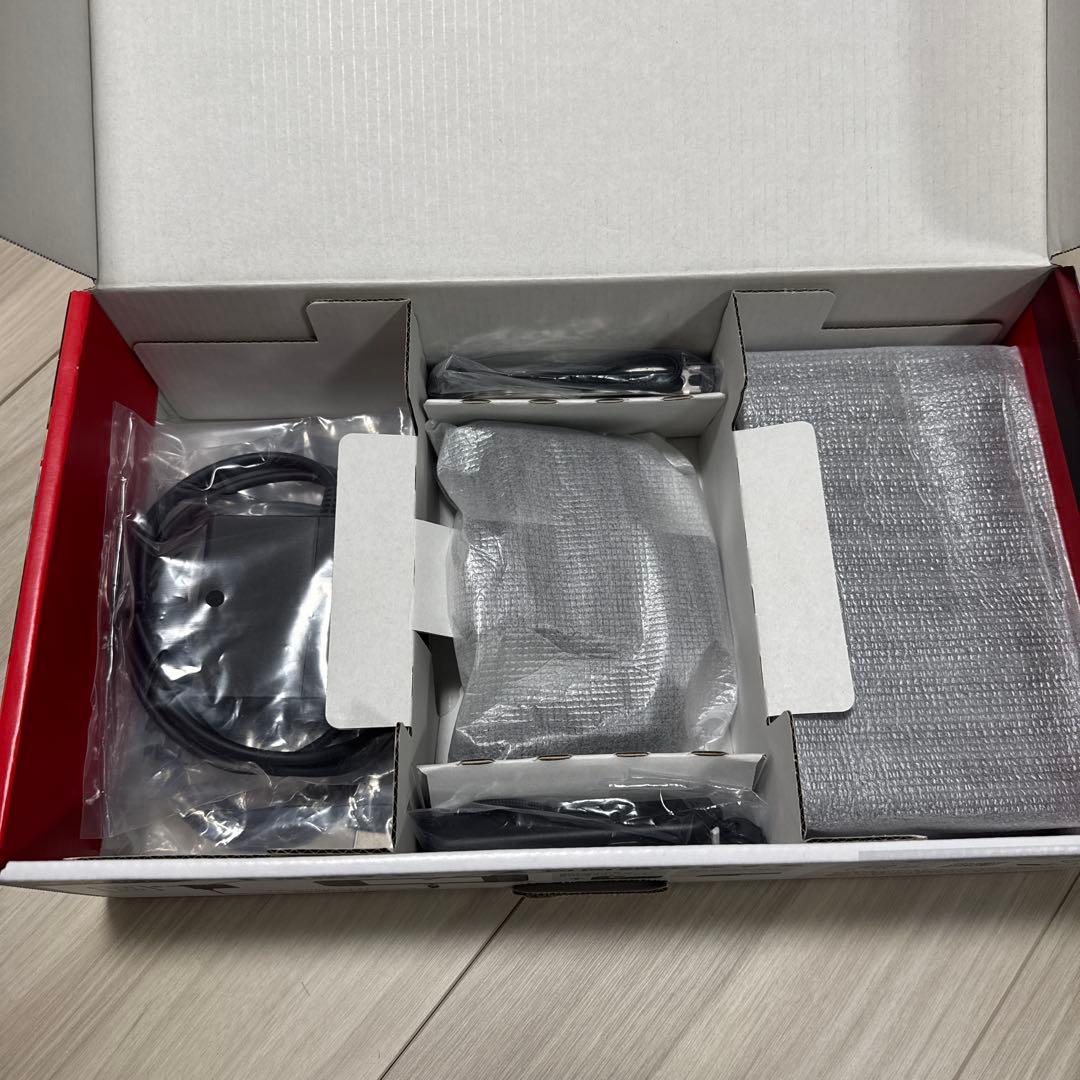 任天堂　Switch グレー