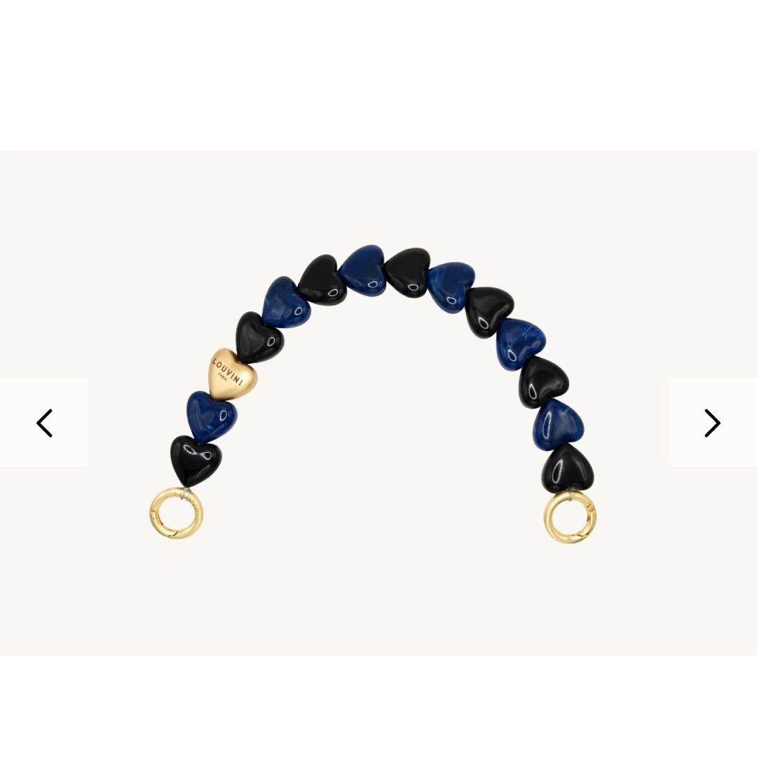 【完売品】LOUVINIPARIS ハンドストラップ　PETIT CUORE