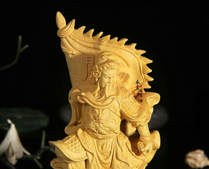 黄楊の木の旗は振り子の黄楊の木の彫刻に勝っています 関二爺関公の家には木の彫