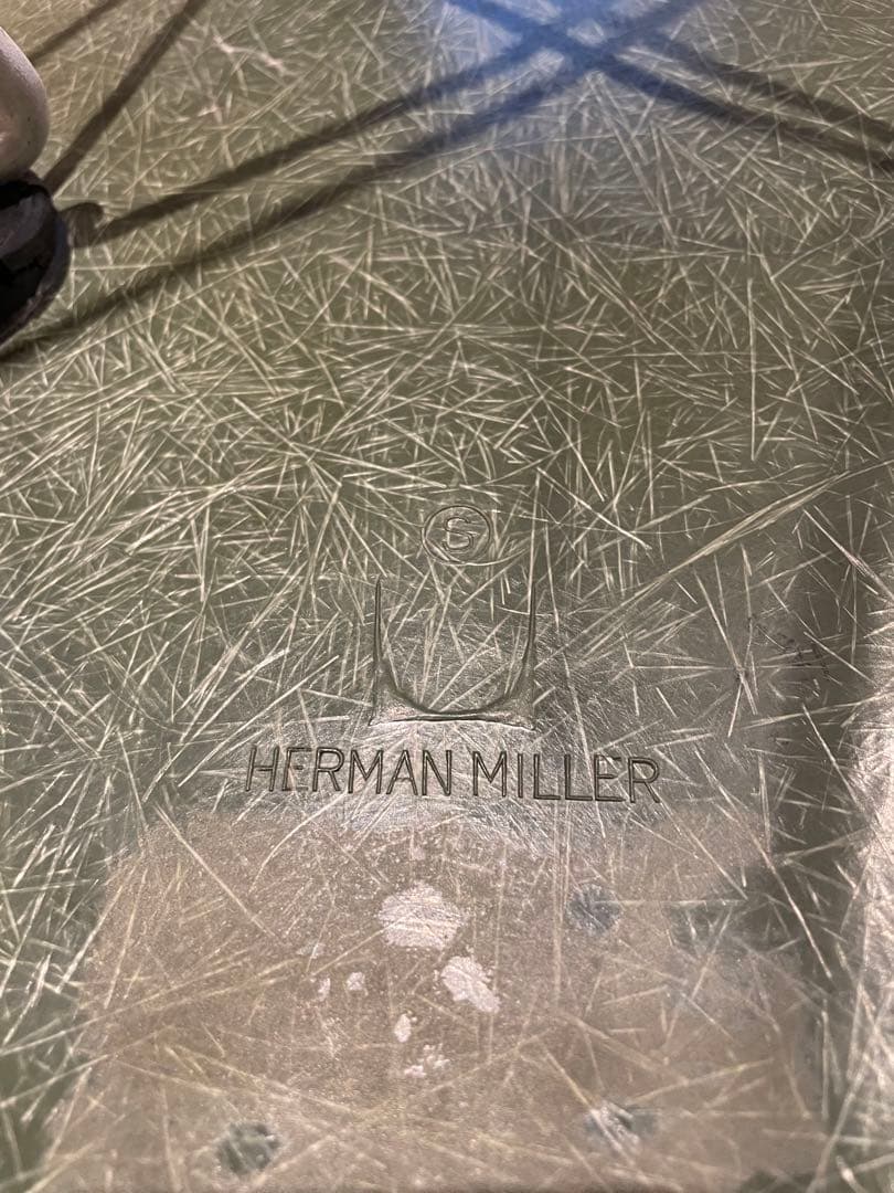 ハーマンミラー　ヴィンテージ イームズチェア　オリーブ