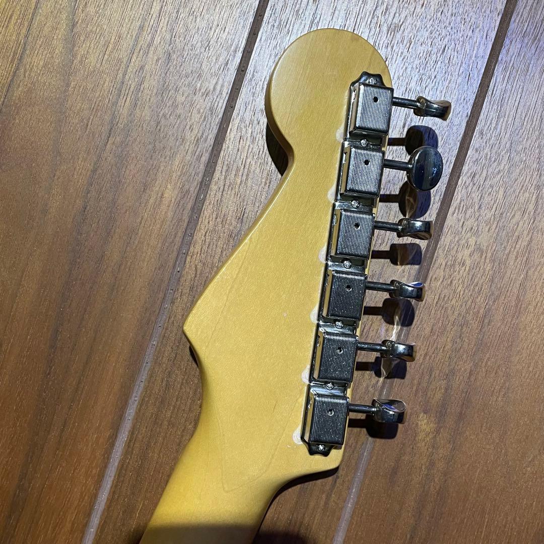 【中古・美品】Fender Japan ストラトキャスターCAR