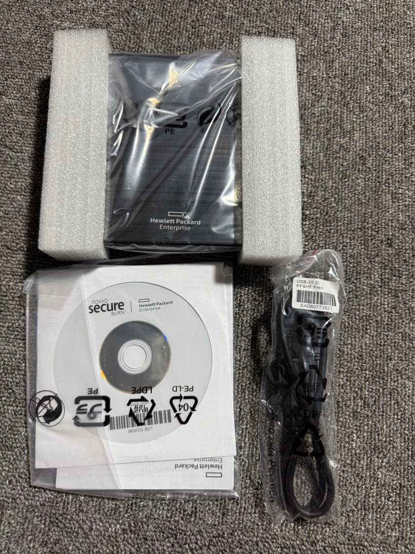 【未開封・未使用】製外付けUSB DVD ドライブ 2025年製造