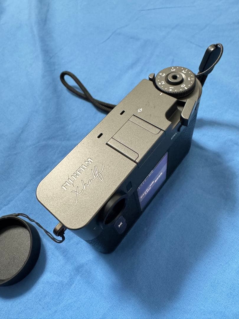 Fujifilm X half チャコール