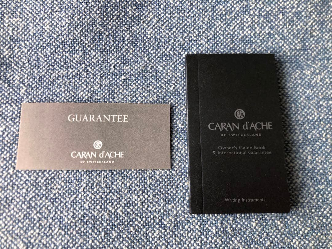 Caran d'Ache カランダッシュ エクリドール シェブロン 名刺入れ