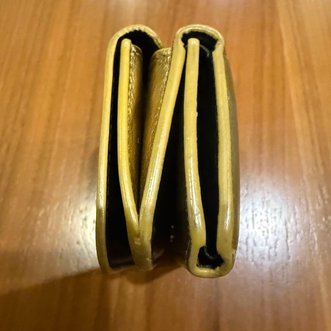 BALENCIAGA ゴールド三つ折り財布