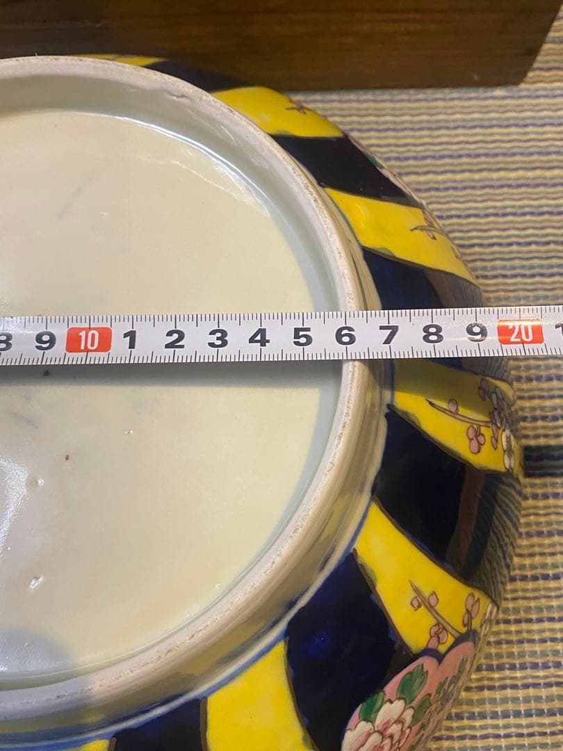 中国美術　色絵　窓絵吉祥紋　大中小　８寸・９寸・1尺　鉢　深鉢　3鉢揃い　木箱