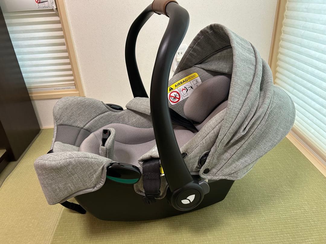 joieチャイルドシート アイ スナグ2＋アイベースラックス2