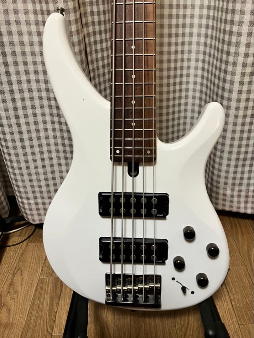 5弦ベースYAMAHA ( ヤマハ ) / TRBX305 WH