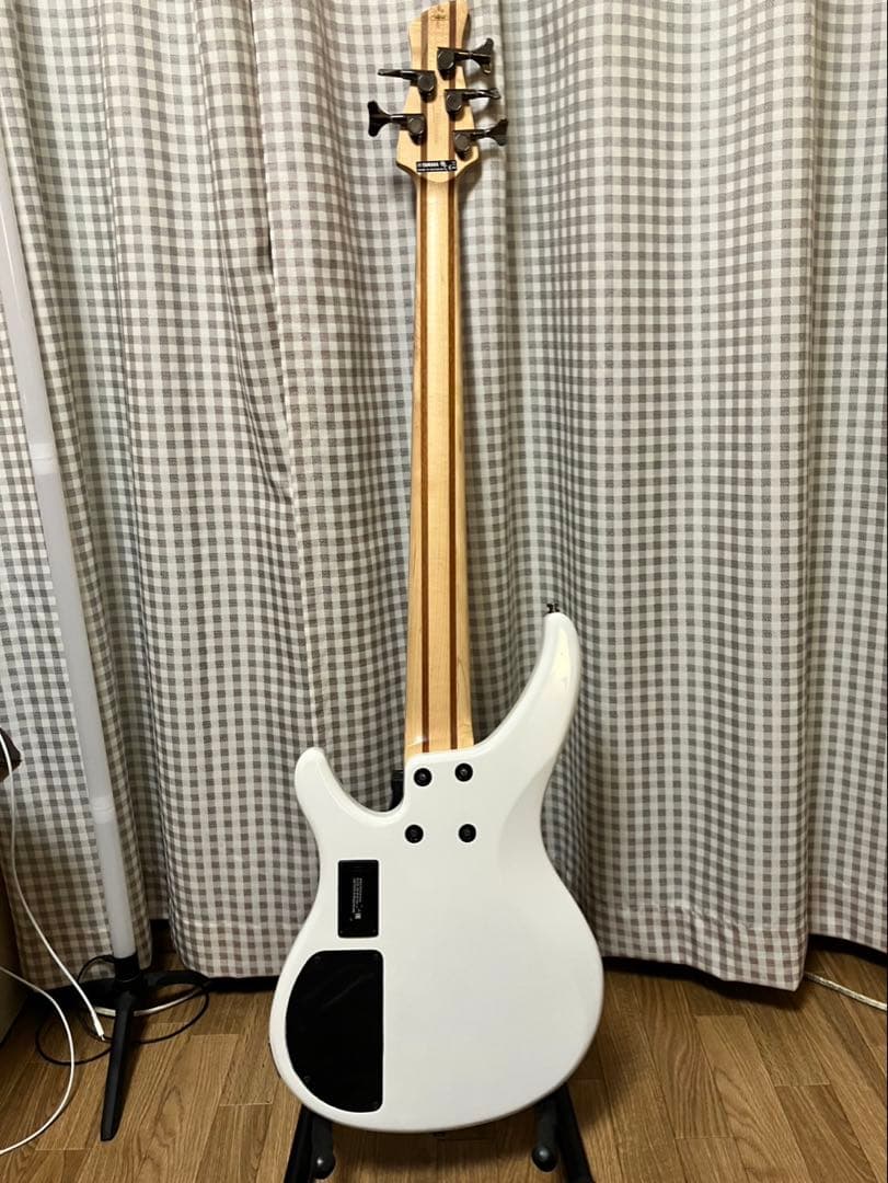 5弦ベースYAMAHA ( ヤマハ ) / TRBX305 WH