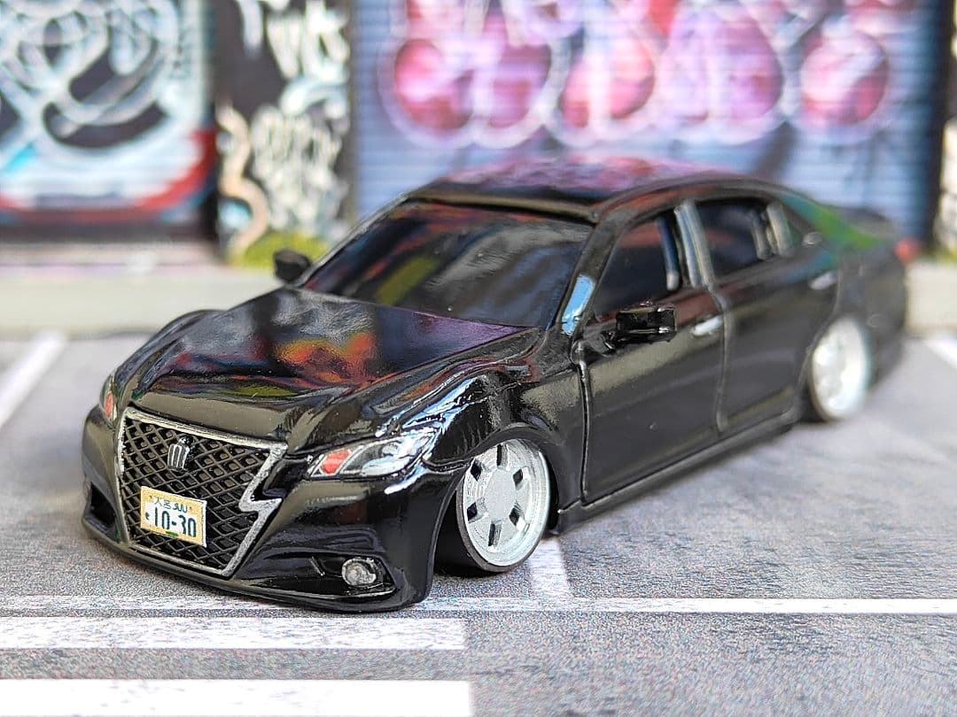 トミカ改造 トヨタ 21クラウン VIP仕様 全塗装 深リム ホットウィール