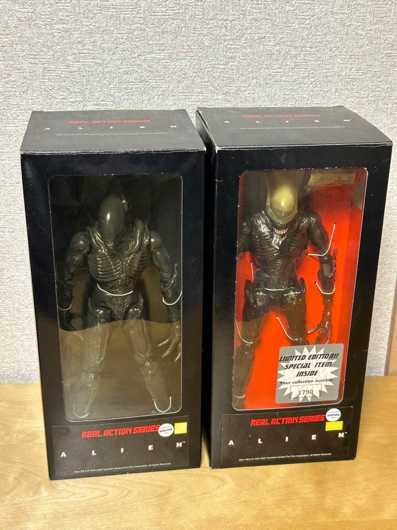 メディコムトイ　リアルアクションシリーズ エイリアン通常版+限定版セット　開封品