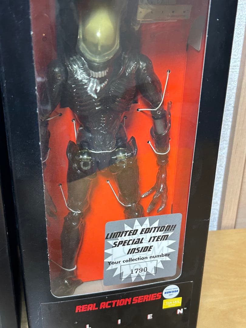メディコムトイ　リアルアクションシリーズ エイリアン通常版+限定版セット　開封品