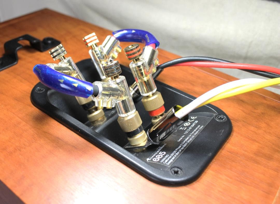 Zonotone 7NSP-Neo Grandio 07Hi　ジャンパーケーブル