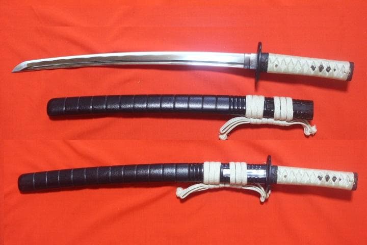 薄刃 美刀身 【特選 正宗 】小刀（日・ア・ギ製）模造刀 居合刀 中古品