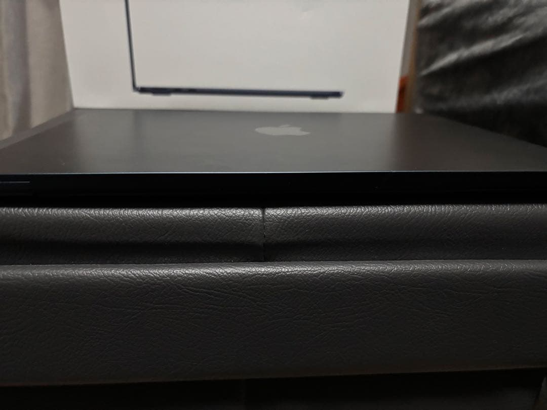 M2チップ 13インチMacBook Air 8GB/256GB 2024年購入