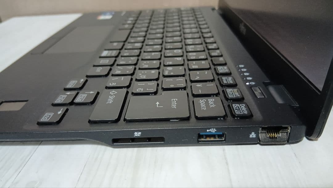 Fujitsu LifeBook U9311/FX 11世代i5