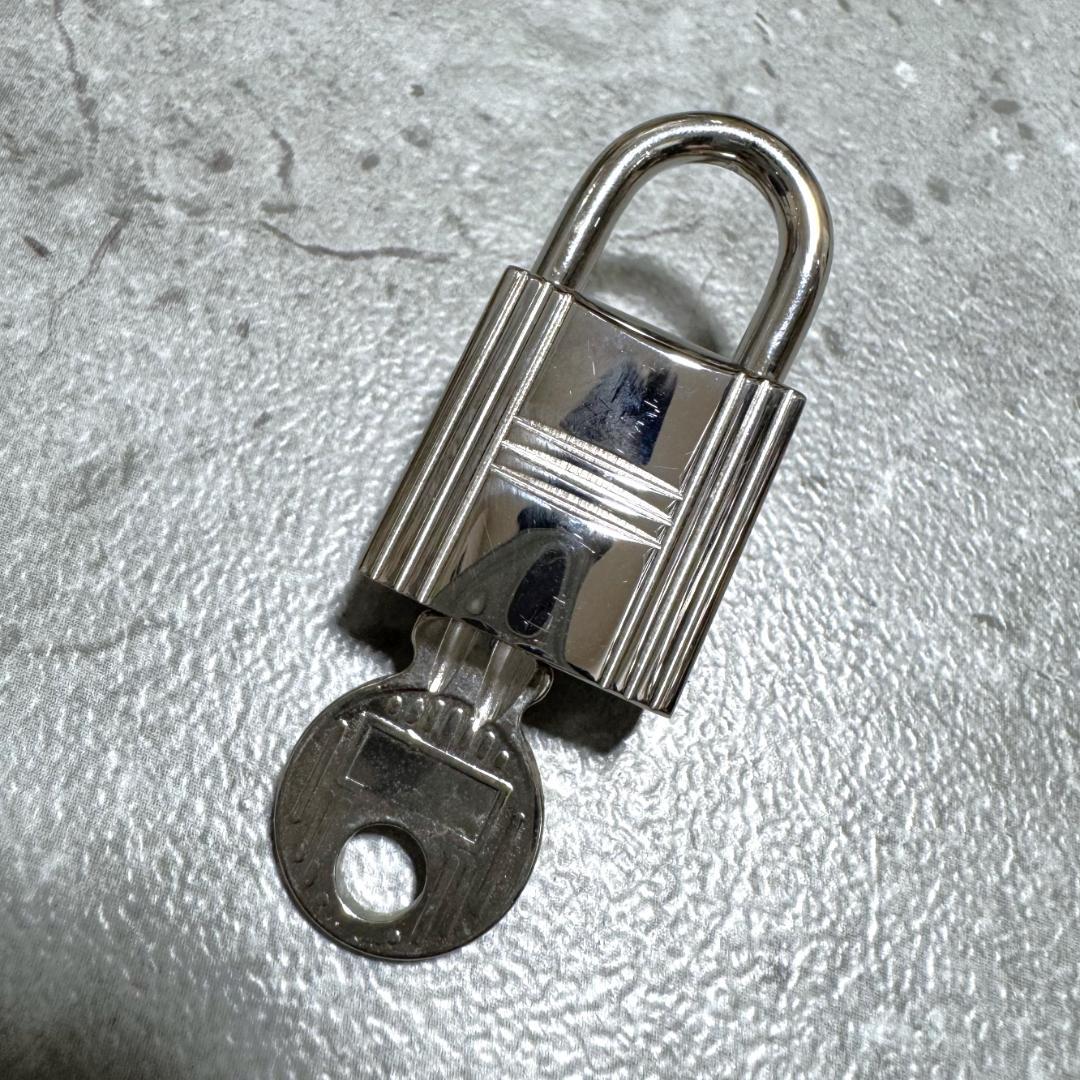 送料無料 極美品 エルメス カデナ パドロック 南京錠 鍵 キー 120