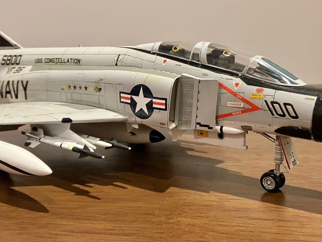 1/48 アメリカ海軍 F-4J ファントムII