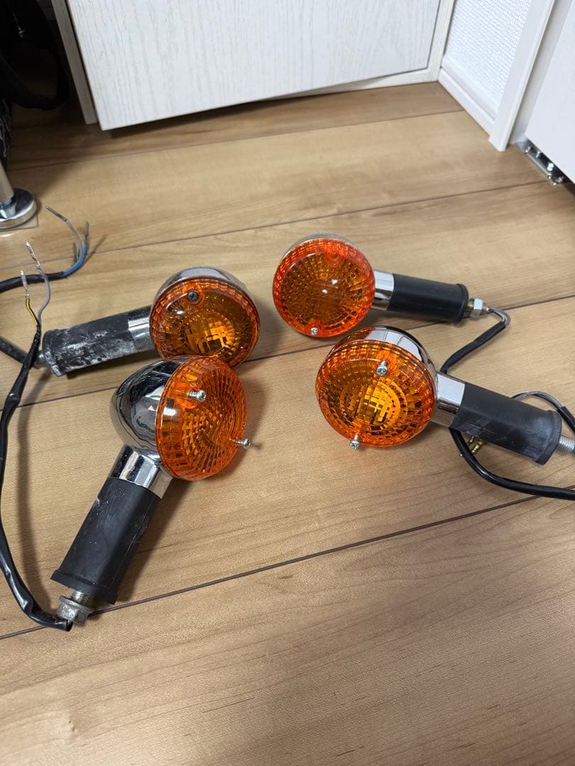 Kawasaki ゼファー400 純正ウィンカー