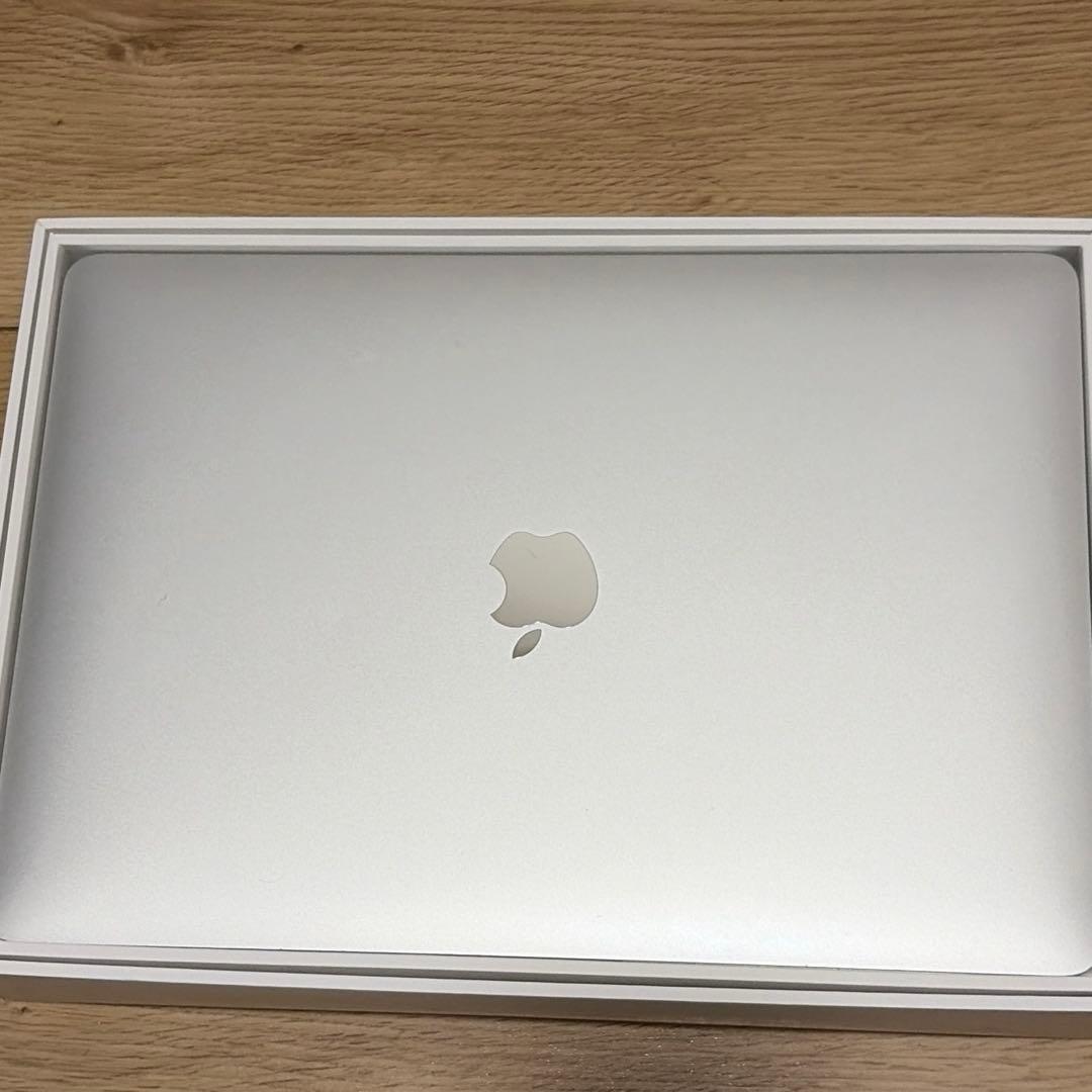 MacBook Air 13インチ M1 （2020）8GB 256GB SSD