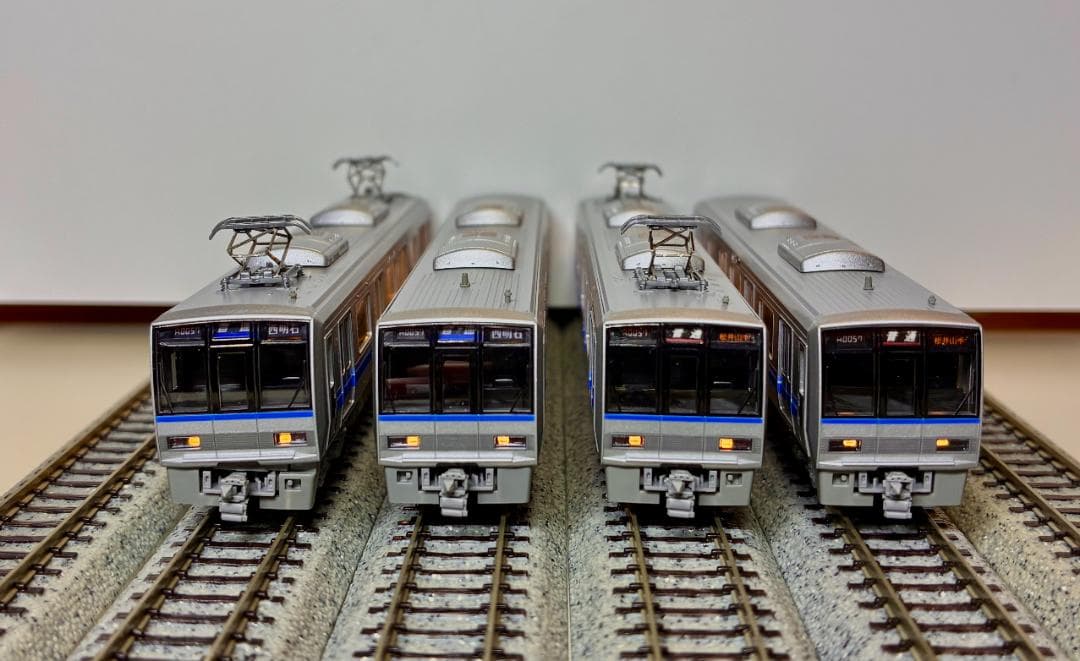 y*❄様 207系1000番台 旧塗装(8両)編成 ＊全車室内灯装備・パンタ2基