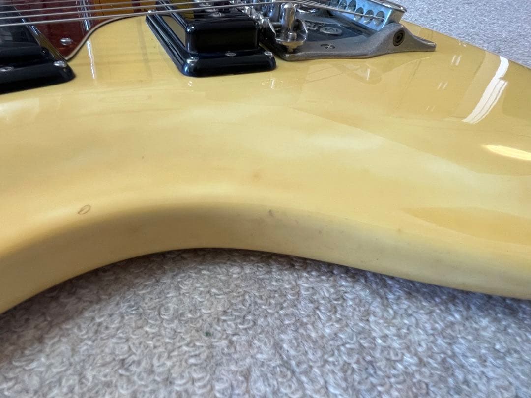 ■モズライト ベンチャーズモデル！訳アリ特価！国産黒雲製 演奏動画あり！