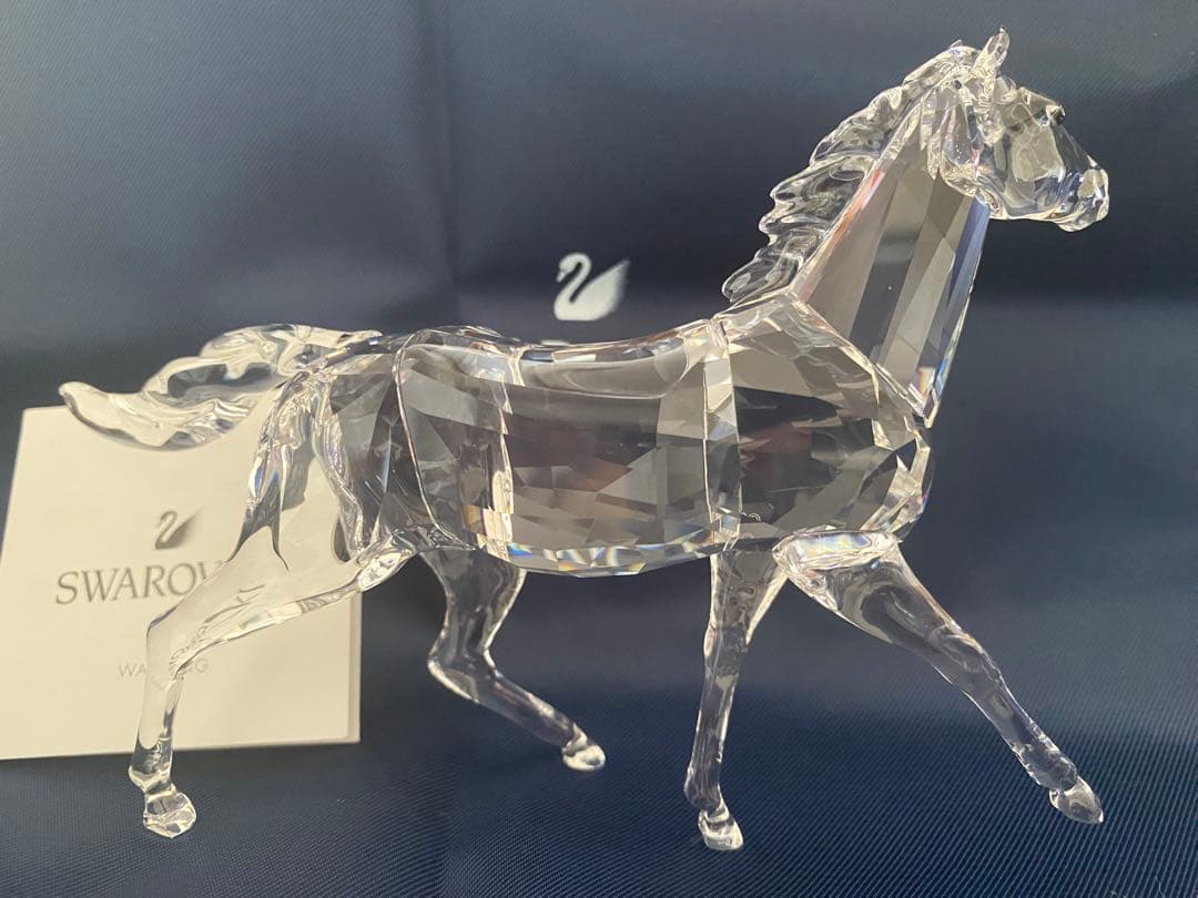 スワロフスキー 馬　置物