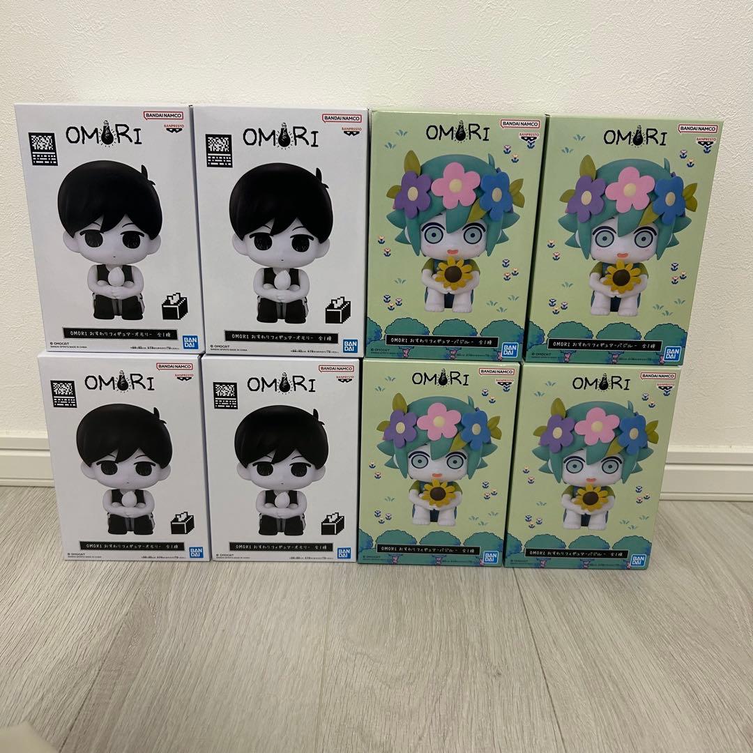 OMORI おすわりフィギュア　オモリ バジル