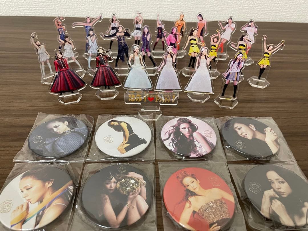 安室奈美恵　アクリルスタンド　25周年