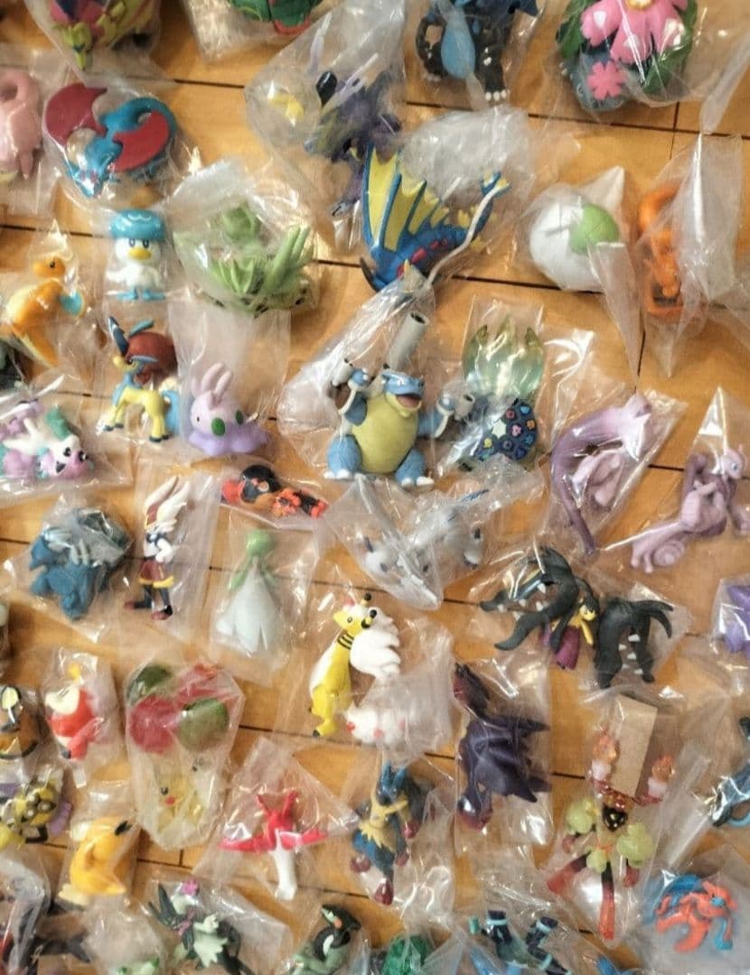 ポケットモンスター　モンコレ　148体　大量まとめ売り！