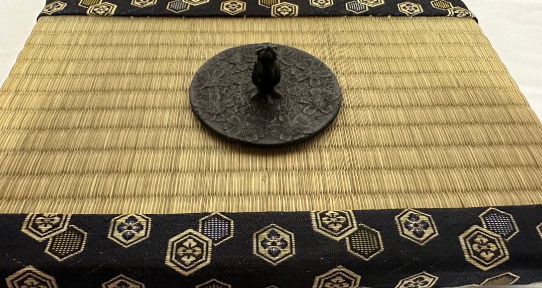 本番盛岡 薫山 南部鉄器 鉄瓶 南部型 桜 2.0リットル 新品未使用品