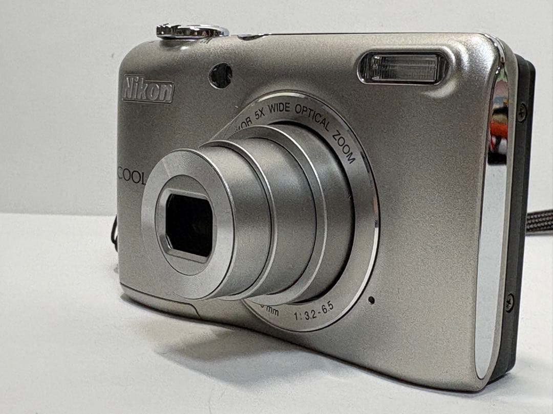 Nikon COOLPIX L26 コンパクトカメラ コンデジ デジカメ 外箱有