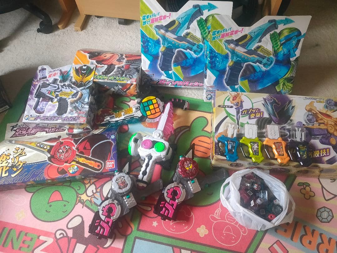 ヒーローおもちゃ