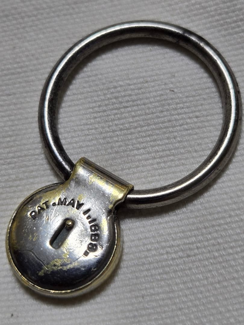 稀少！1883年 米国製 ビンテージ ブラス キーホルダー