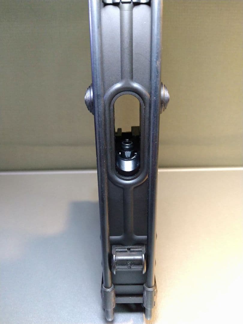 作動快調な美品！KSC スコーピオン　ガスブロ　HW樹脂　40連マガジン２本付！