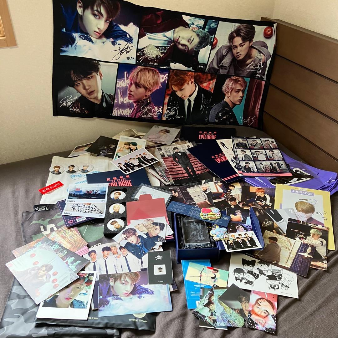 【期間限定❗️大幅値下げ‼️】　BTS ファングッズまとめ売り