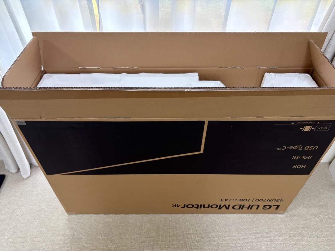 LG　43インチ４Kモニター　43UN700