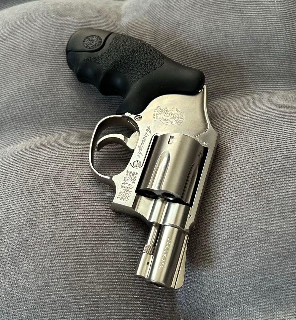 【タナカ】S&W M442 AWニッケルフィニッシュ　HOGUEラバーグリップ