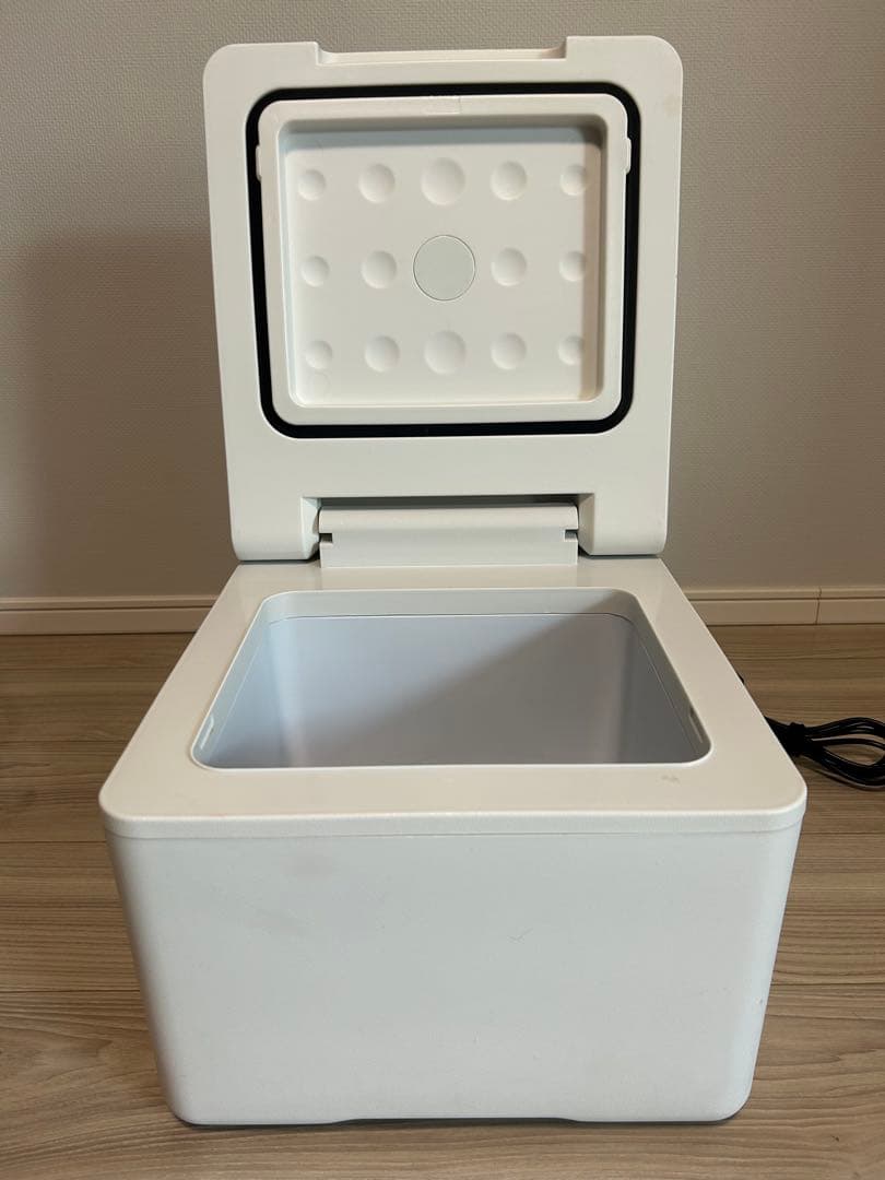 ポータブル冷蔵庫「VS-CB009」