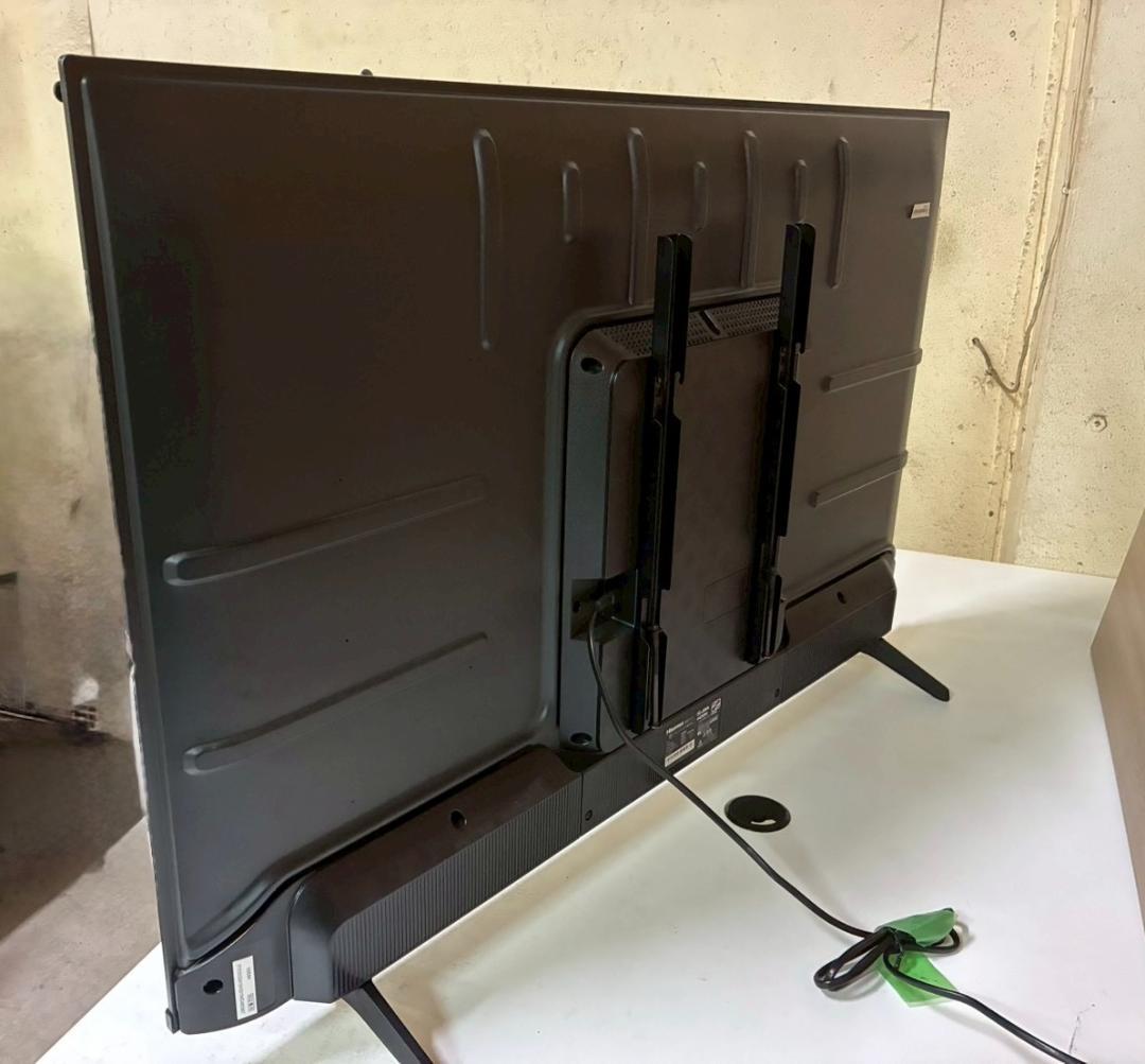 美品 ハイセンス Hisense 4K 液晶テレビ 50E6K 2024年製