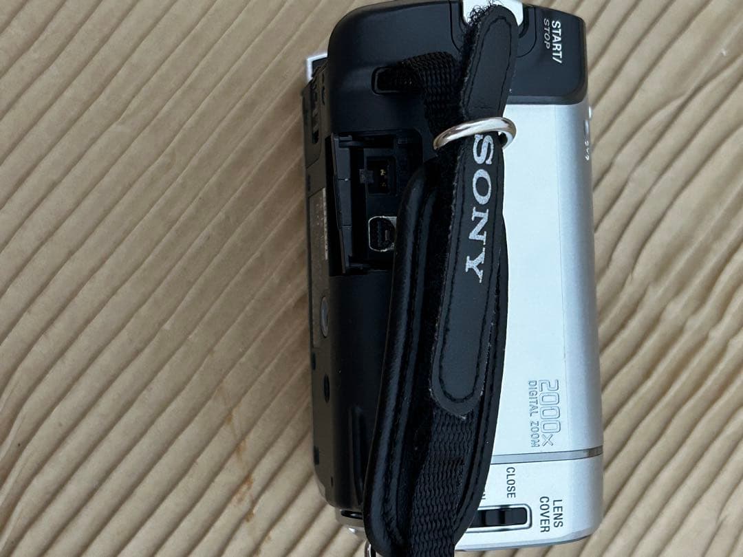 動作品　SONY DCR-SX41 HANDYCAM ビデオカメラ ケース付き