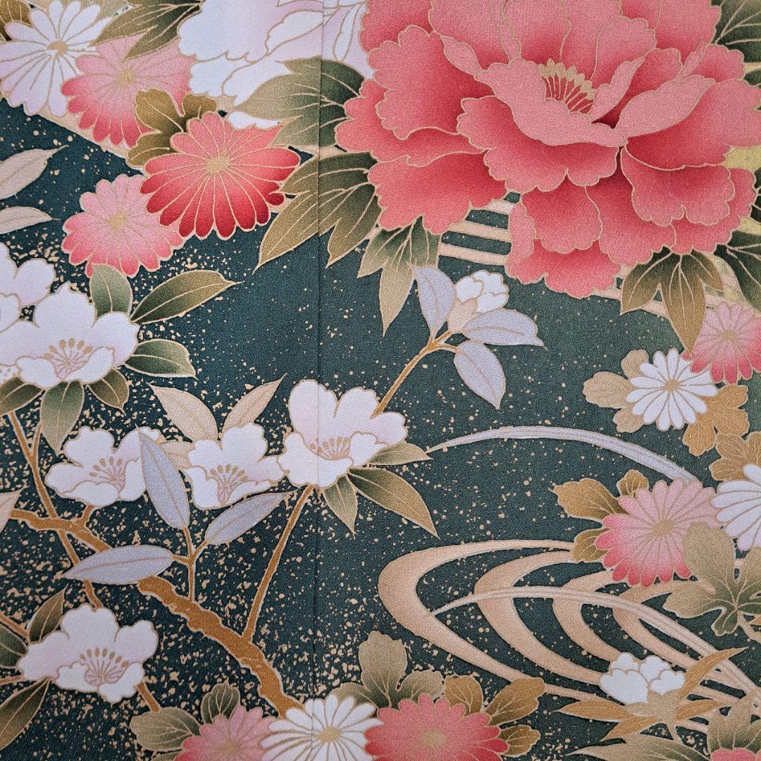 今大変お得なフルセット 正絹赤地振袖 ワイン裾グリーン御所車柄 成人式最適